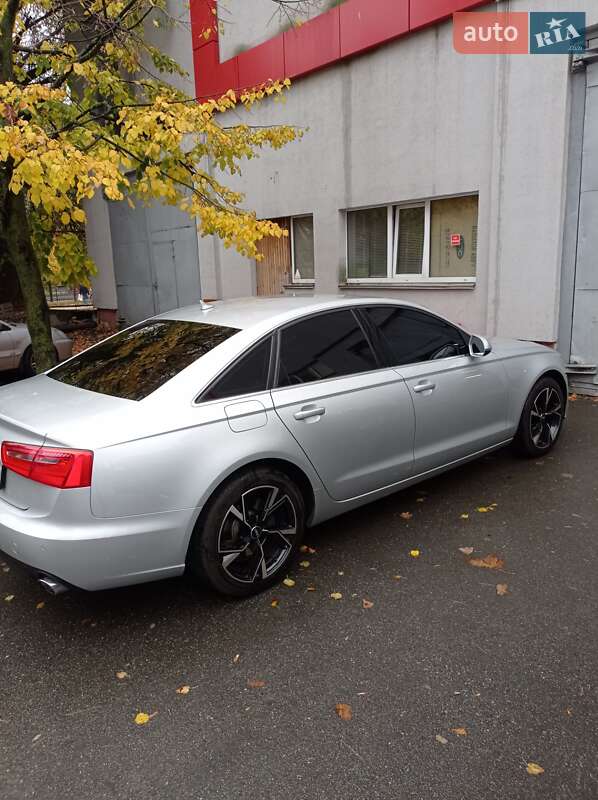 Седан Audi A6 2014 в Киеве
