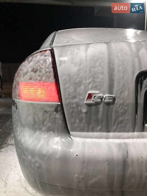 Седан Audi A6 2003 в Черновцах