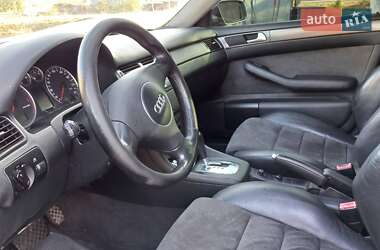 Седан Audi A6 2003 в 