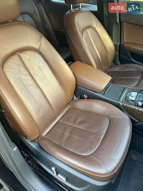 Седан Audi A6 2015 в Киеве