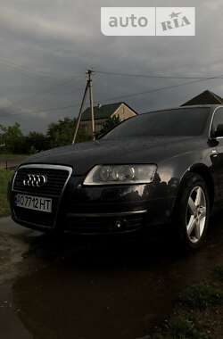 Седан Audi A6 2004 в Виноградове