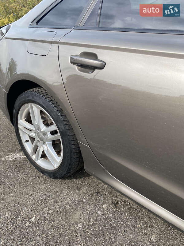 Седан Audi A6 2014 в Киеве