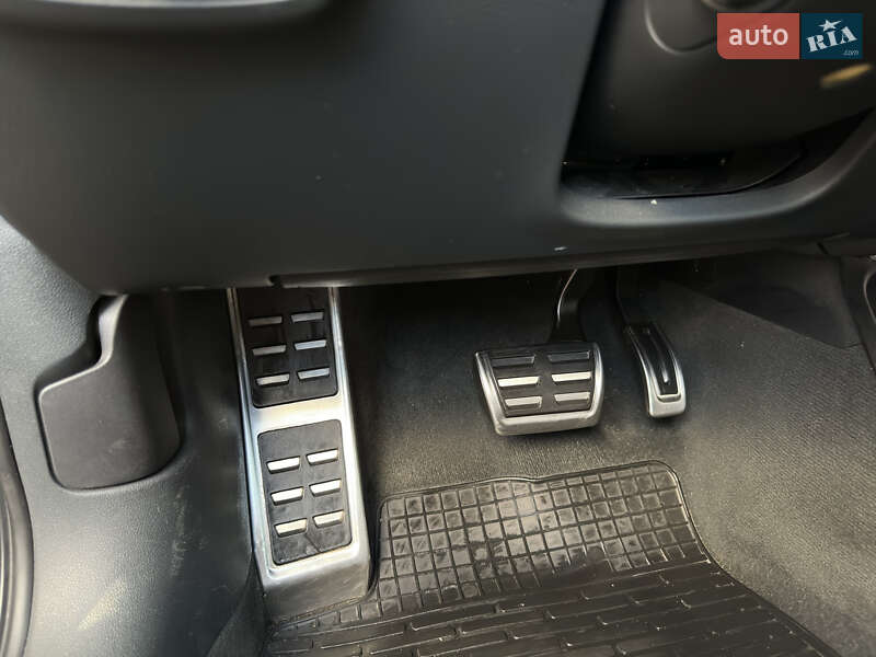 Седан Audi A6 2013 в Киеве