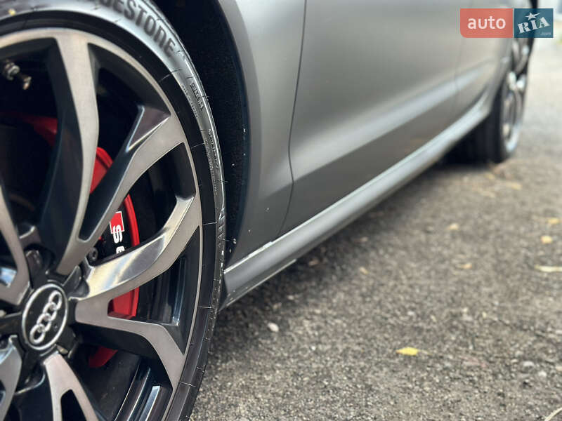 Седан Audi A6 2013 в Киеве