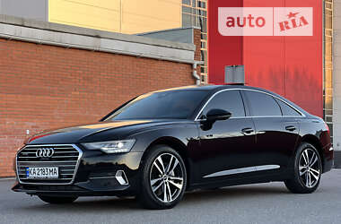 Седан Audi A6 2022 в 