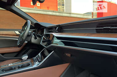 Седан Audi A6 2022 в 