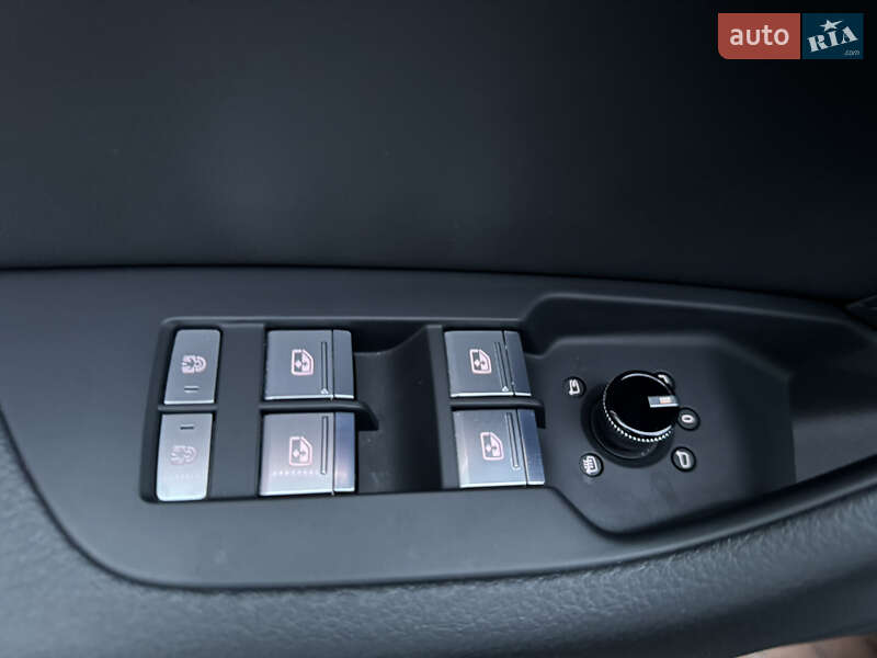 Седан Audi A6 2021 в Мукачевому