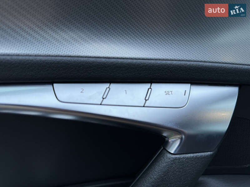 Седан Audi A6 2021 в Мукачевому
