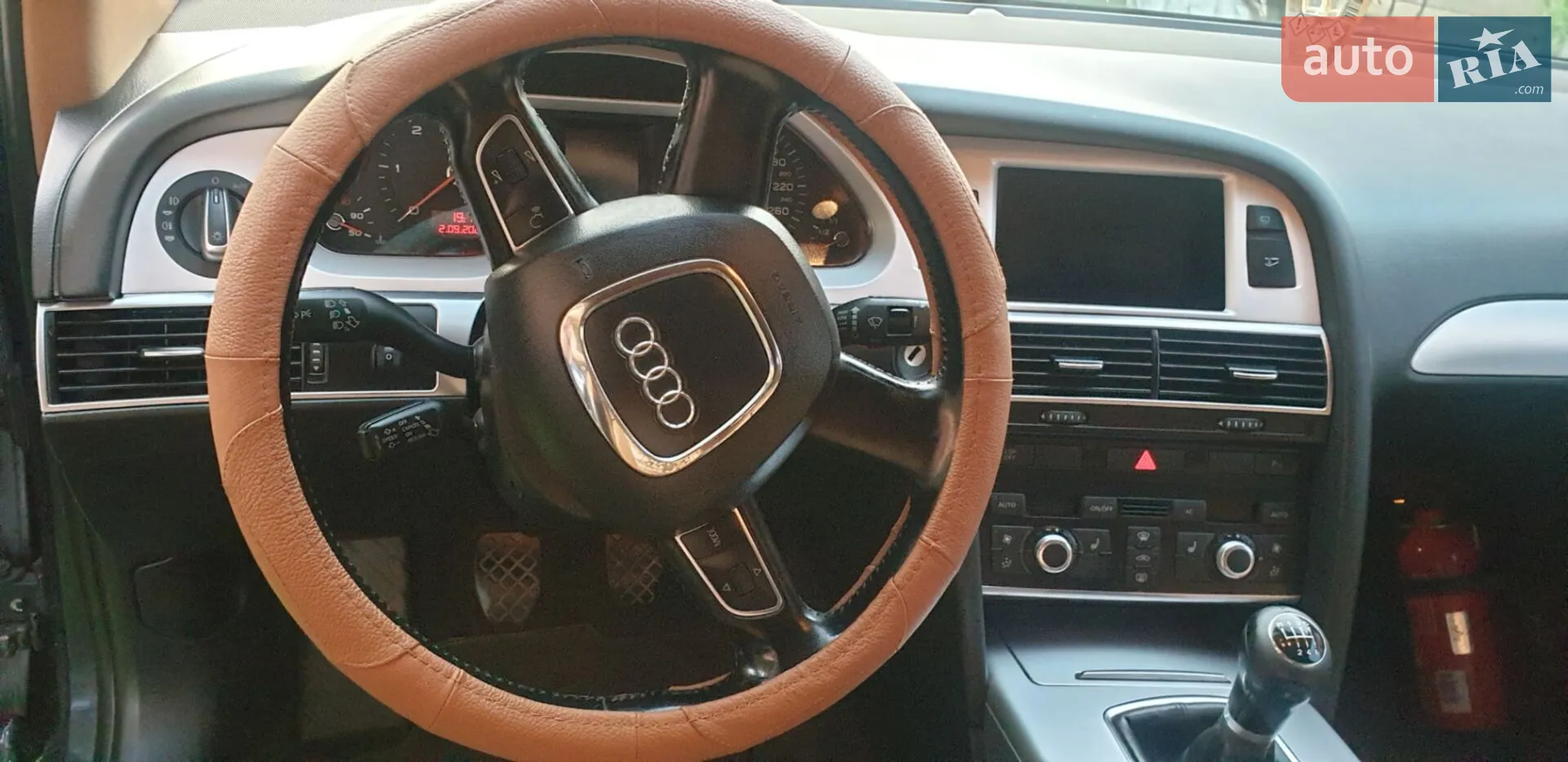 2010 Audi A6 - мініатюра 15