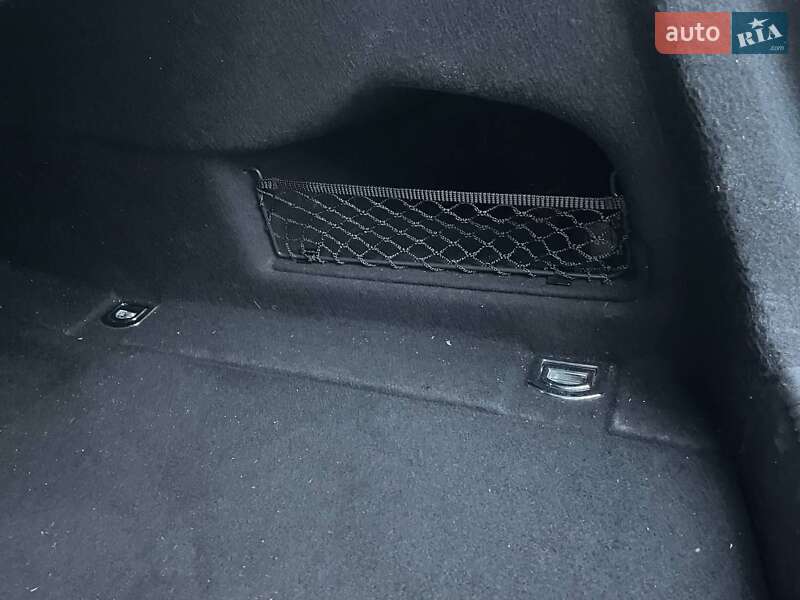 Седан Audi A6 2015 в Киеве
