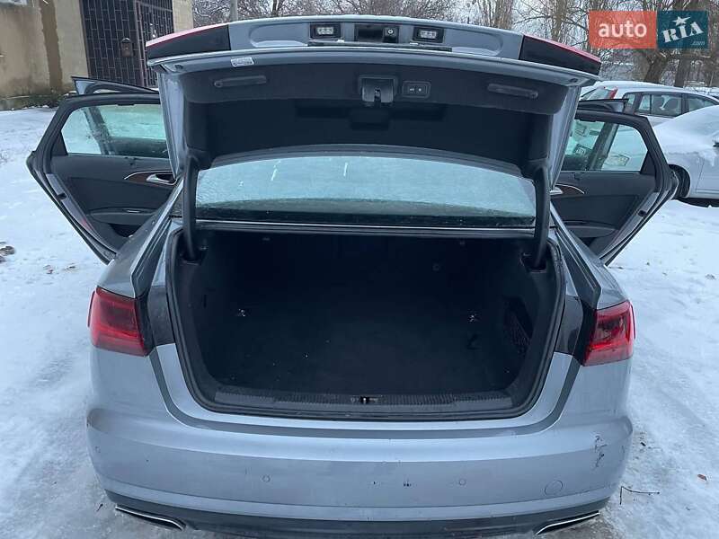 Седан Audi A6 2015 в Киеве