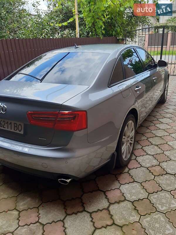 Седан Audi A6 2014 в Ужгороде