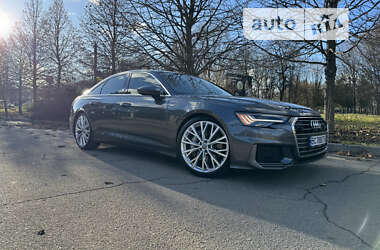 Седан Audi A6 2018 в 