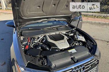 Седан Audi A6 2018 в 