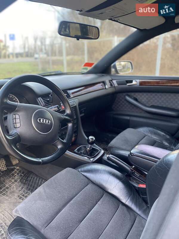 Универсал Audi A6 2003 в Самборе