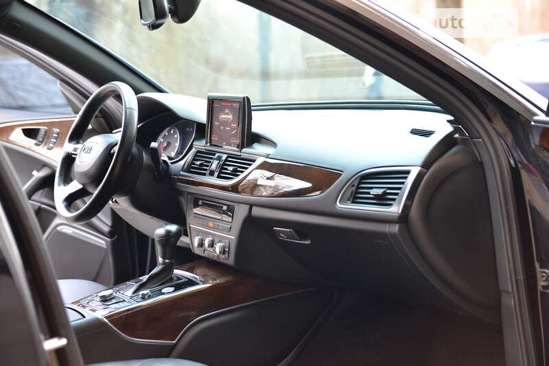 Седан Audi A6 2013 в Луцке