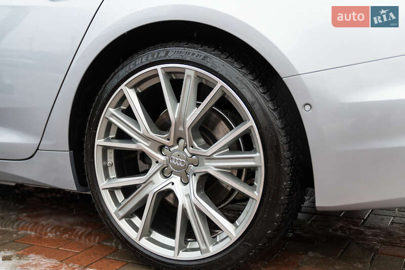 Универсал Audi A6 2021 в Житомире