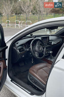 Седан Audi A6 2014 в 