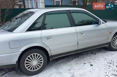 Седан Audi A6 1995 в Смеле