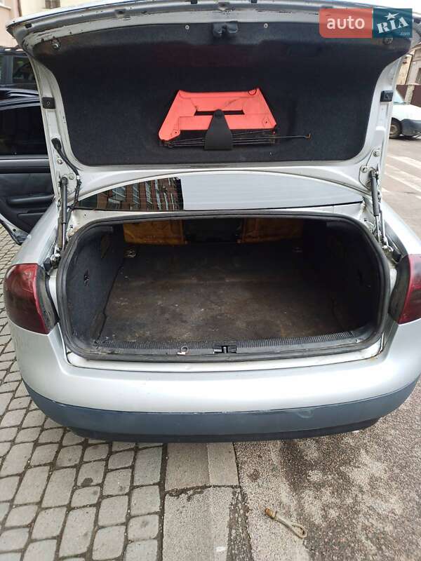Седан Audi A6 1999 в Ивано-Франковске