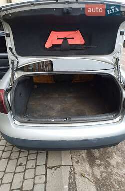 Седан Audi A6 1999 в 