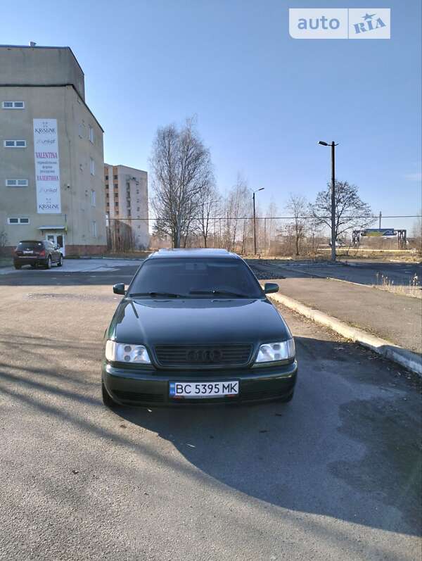 Седан Audi A6 1996 в Червонограде