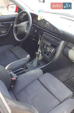 Седан Audi A6 1995 в Ивано-Франковске