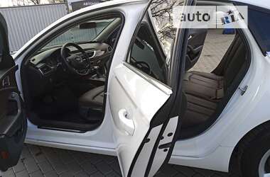 Седан Audi A6 2011 в 