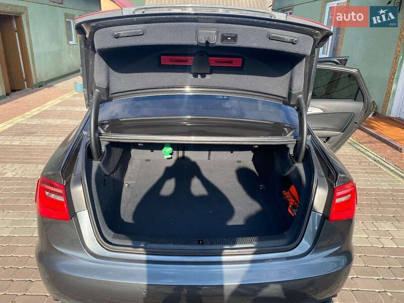 Седан Audi A6 2012 в Чорткове