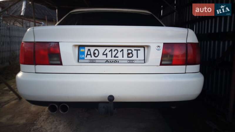 Седан Audi A6 1995 в Берегово