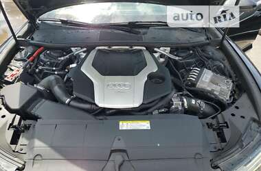Седан Audi A6 2019 в 