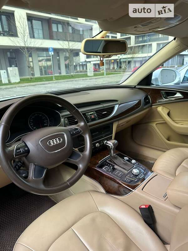 Седан Audi A6 2012 в Ужгороді