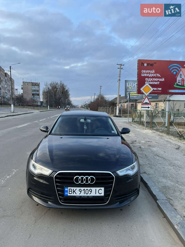 Седан Audi A6 2014 в Ровно