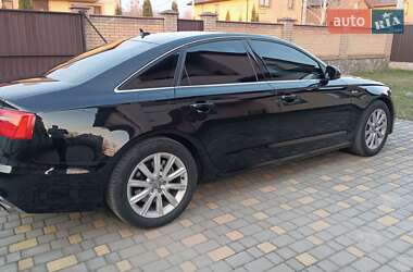 Седан Audi A6 2012 в 