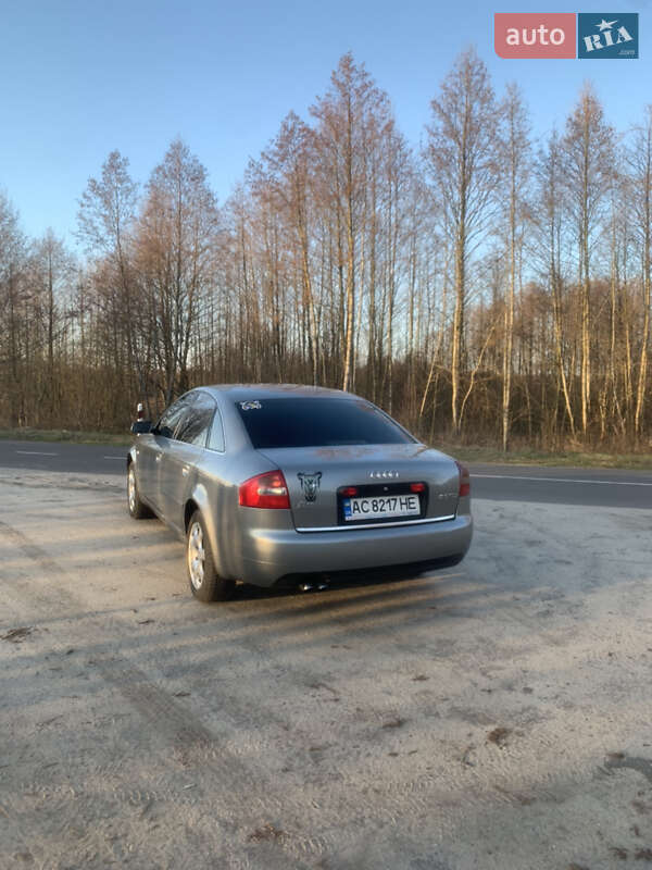 Седан Audi A6 2002 в Шацке