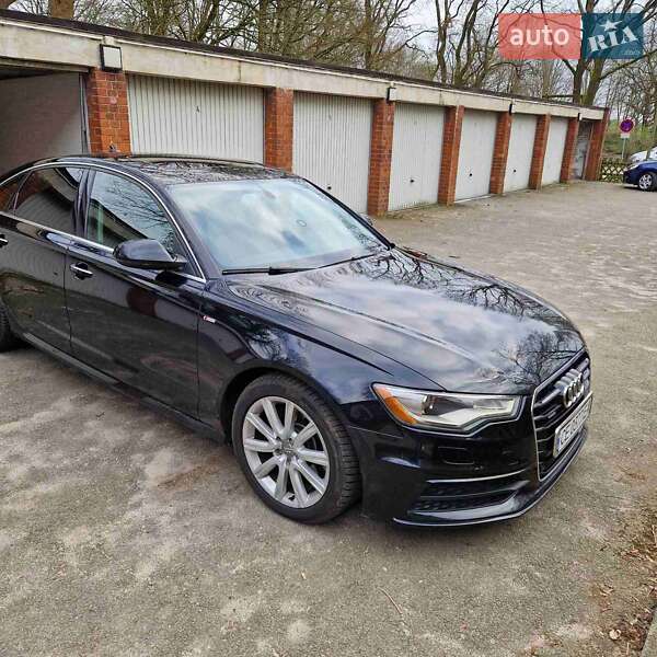 Седан Audi A6 2014 в Герці