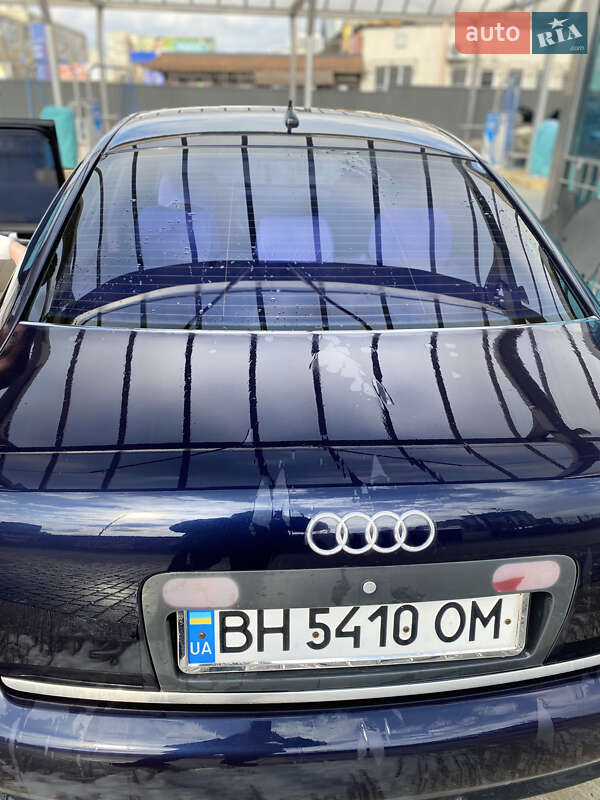 Седан Audi A6 2003 в Одессе