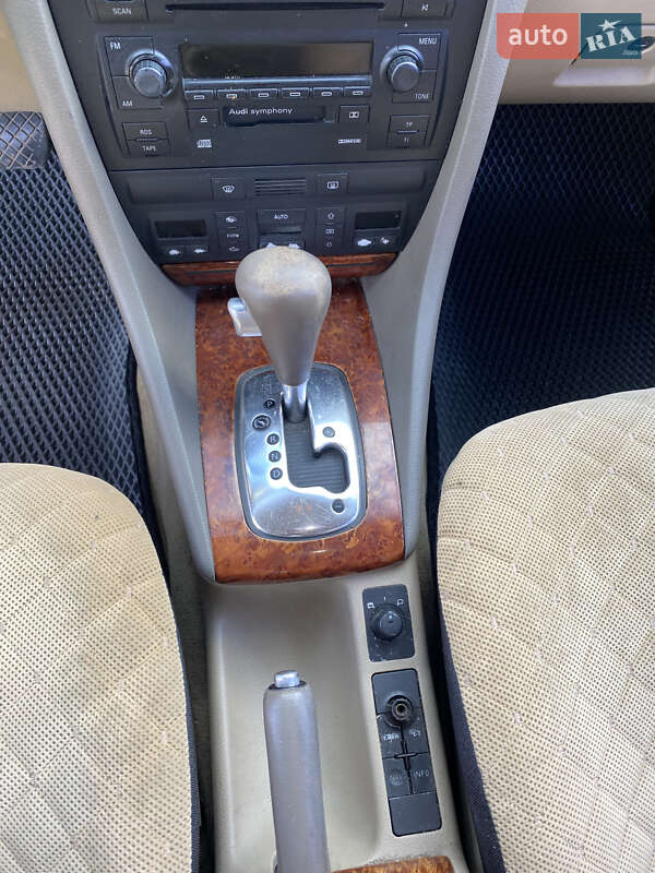 Седан Audi A6 2003 в Одессе
