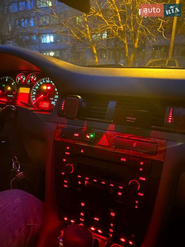 Седан Audi A6 2003 в Одессе