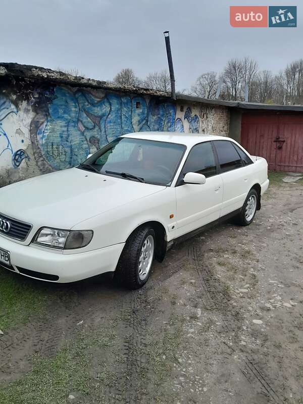 Седан Audi A6 1995 в Трускавце
