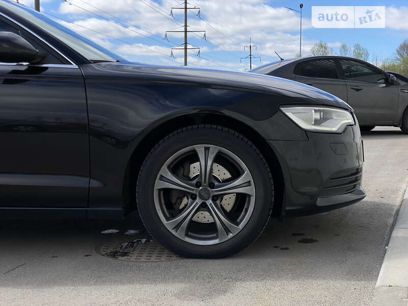 Седан Audi A6 2014 в Буче
