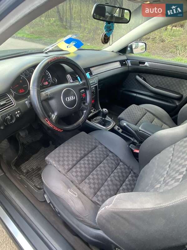 Универсал Audi A6 2003 в Ровно