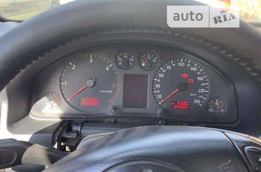 Седан Audi A6 2000 в 