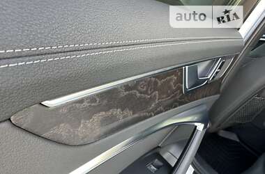 Седан Audi A6 2019 в 