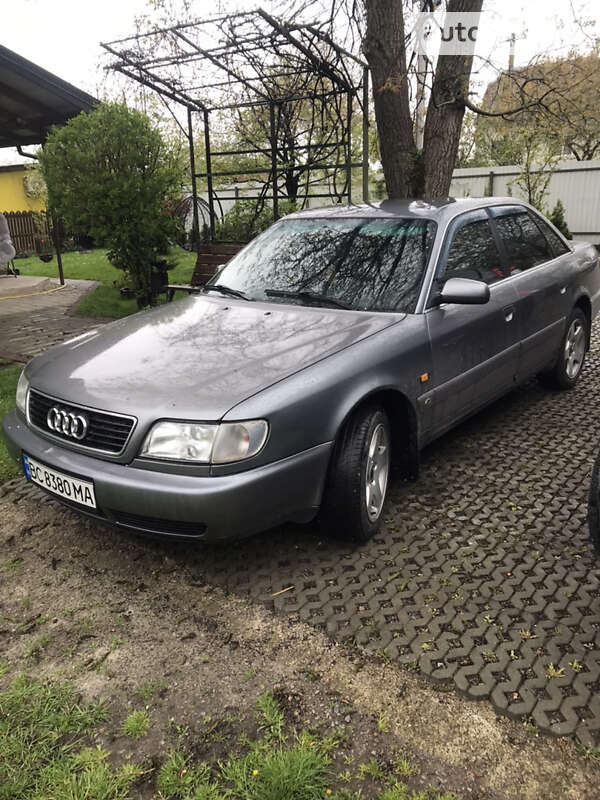 Седан Audi A6 1996 в Городке