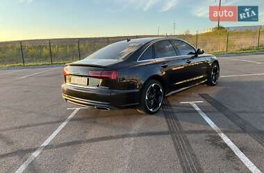 Седан Audi A6 2015 в 