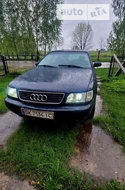 Седан Audi A6 1996 в Владимирце