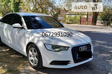 Седан Audi A6 2011 в Новом Буге