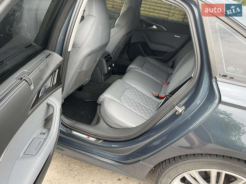 Седан Audi A6 2014 в Полтаве