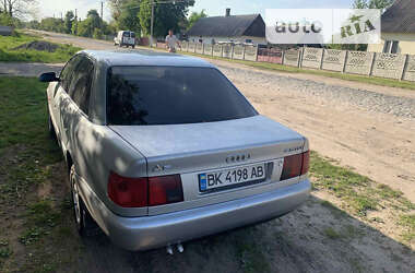Седан Audi A6 1996 в Березному